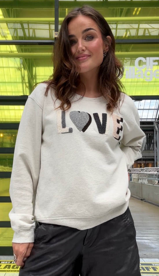 Lulu's Love collegepaita - harmaa meleerattu LOVE